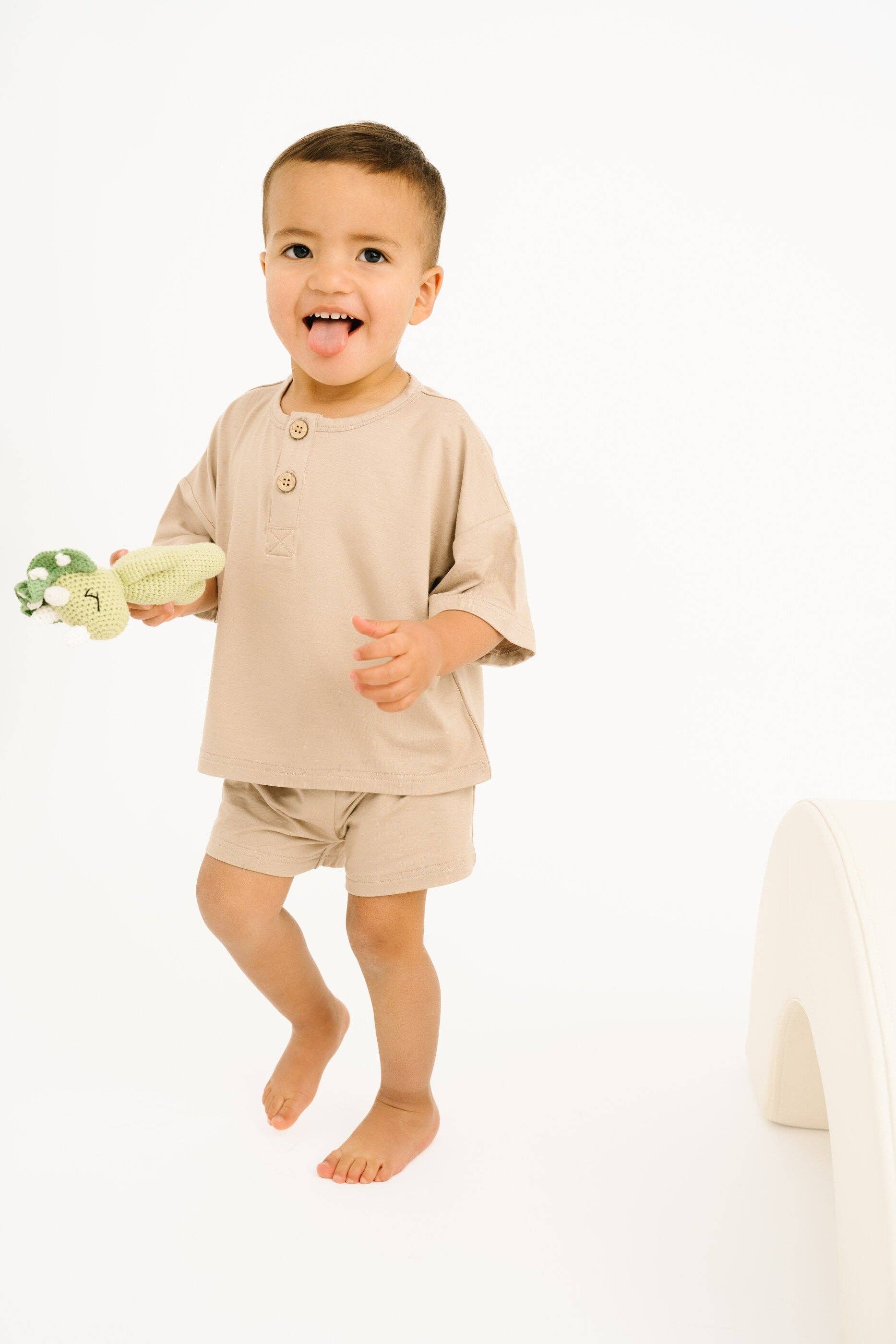 Sandstone Bamboo Button Slouchy Set: 2T